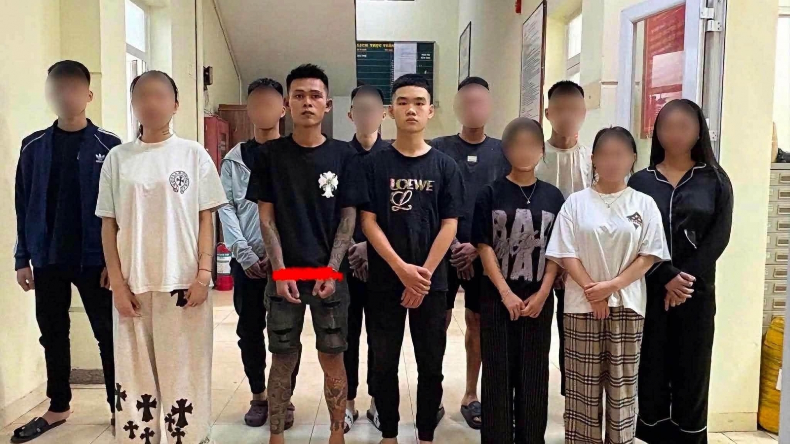 Khởi tố vụ ẩu đả, chém người tại nhà hàng "Quán Nhỏ" ở Hà Nội