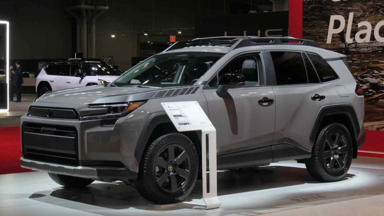 Toyota tiếp tục là hãng xe bán chạy nhất thế giới, giữ ngôi vương suốt 7 năm