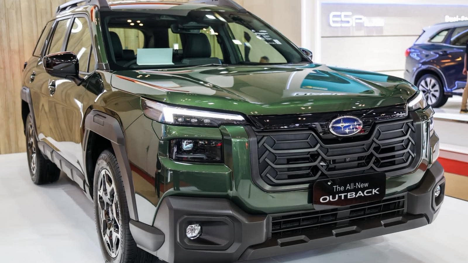Subaru Outback 2026 gây chú ý với thiết kế vuông vức, động cơ Boxer 2.5L