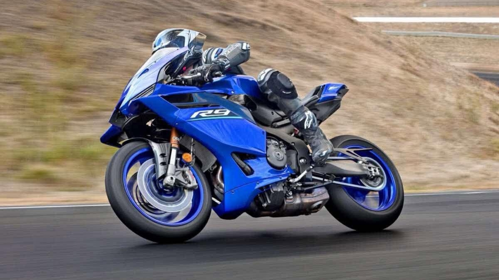 Yamaha YZF-R9 hé lộ ngày ra mắt: Sức mạnh 119 mã lực, giá dự kiến 480 triệu đồng
