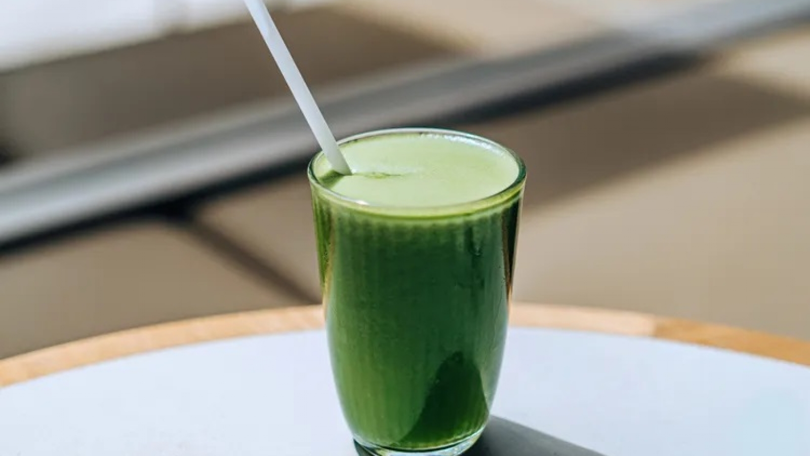 Uống nước ép cần tây mỗi ngày có tốt không?