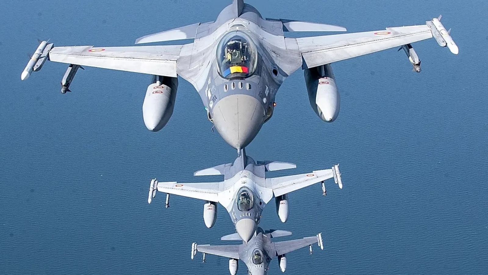 NATO tuyên bố mạnh mẽ sau vụ máy bay không người lái xâm phạm Ba Lan và Romania