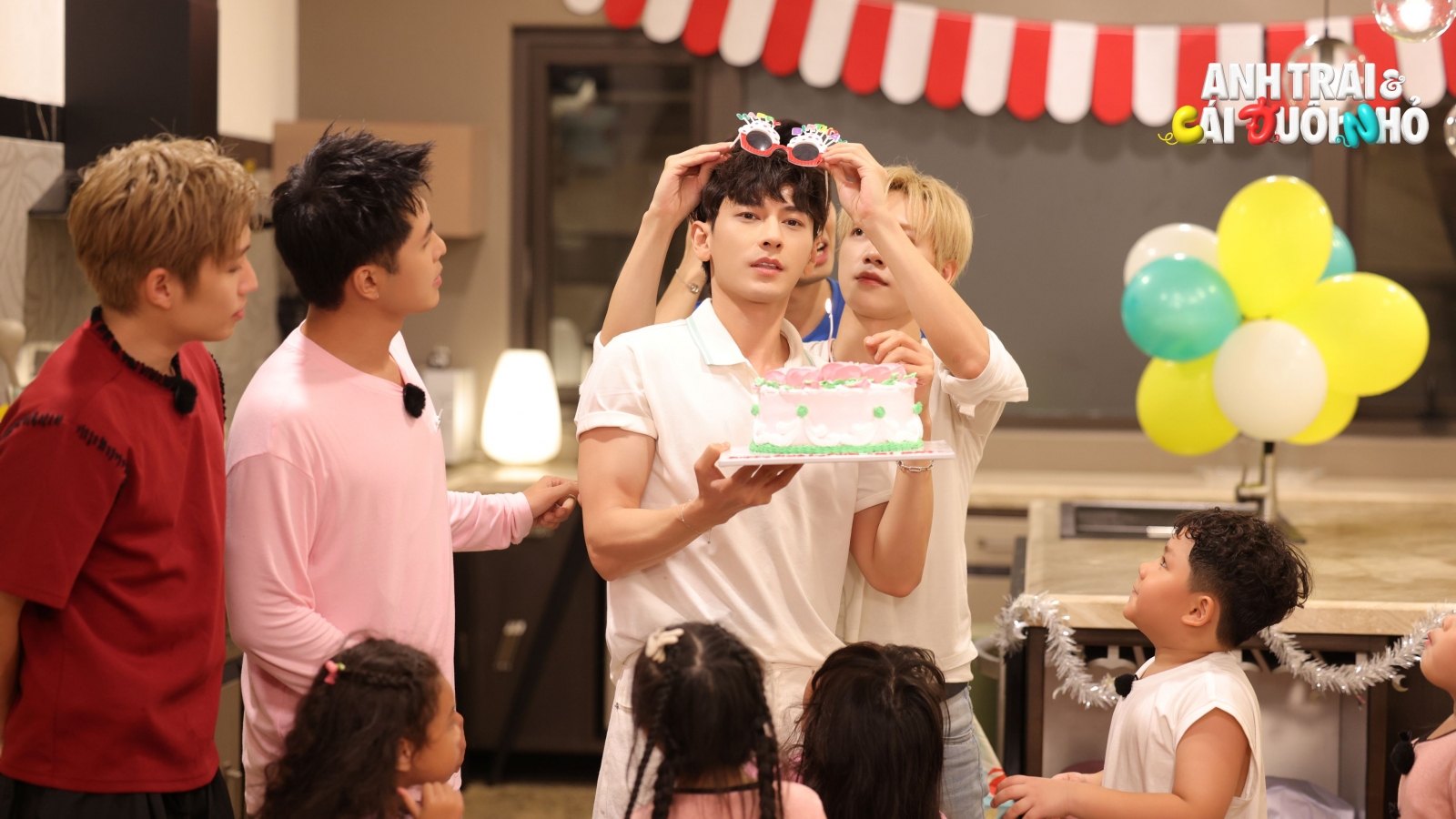 Isaac, Cody Nam Võ, JSOL, HURRYKNG và mùa hè đặc biệt cùng 6 em nhỏ