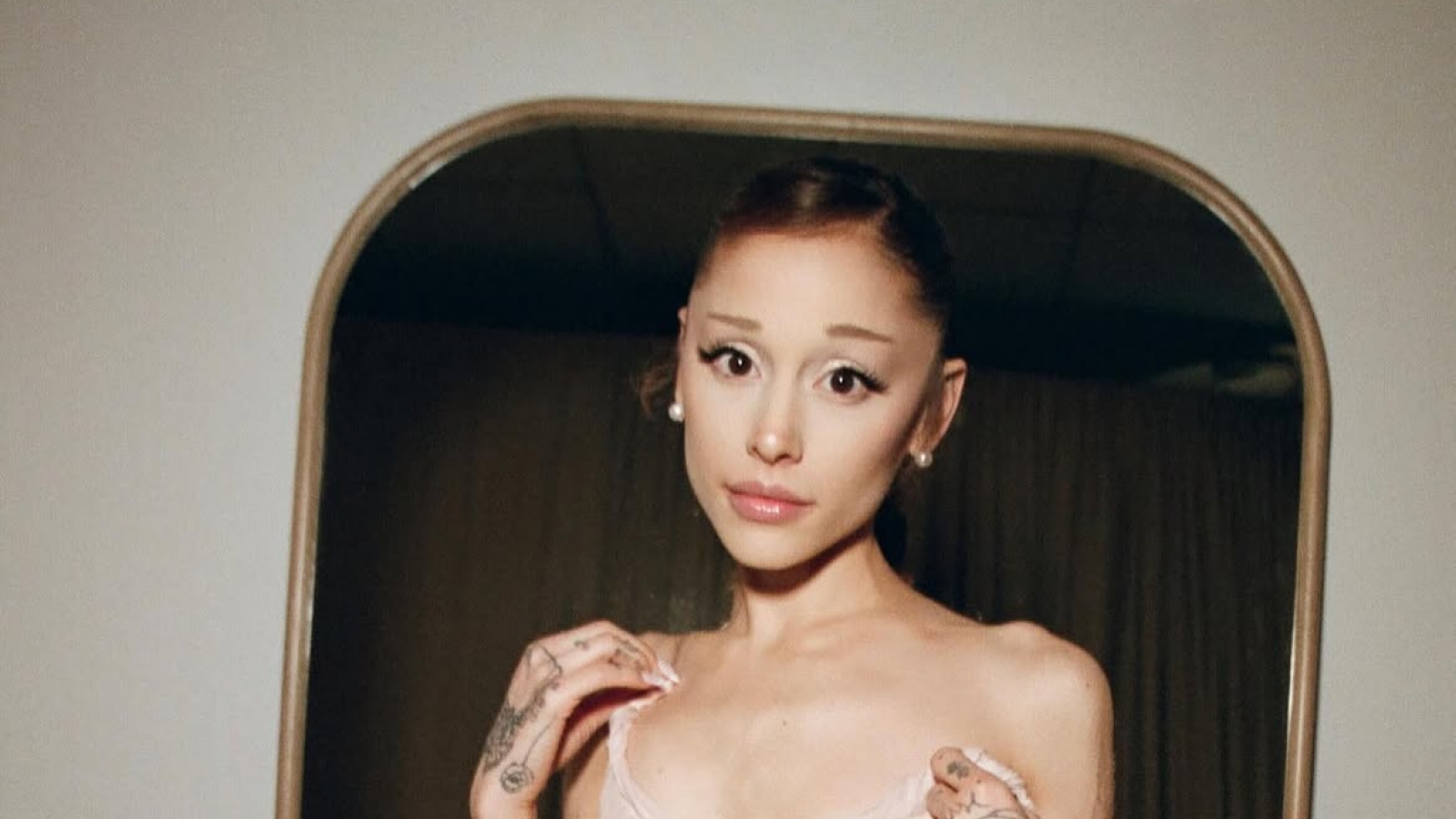Vì sao Ariana Grande quyết định biến mất sau ánh hào quang?