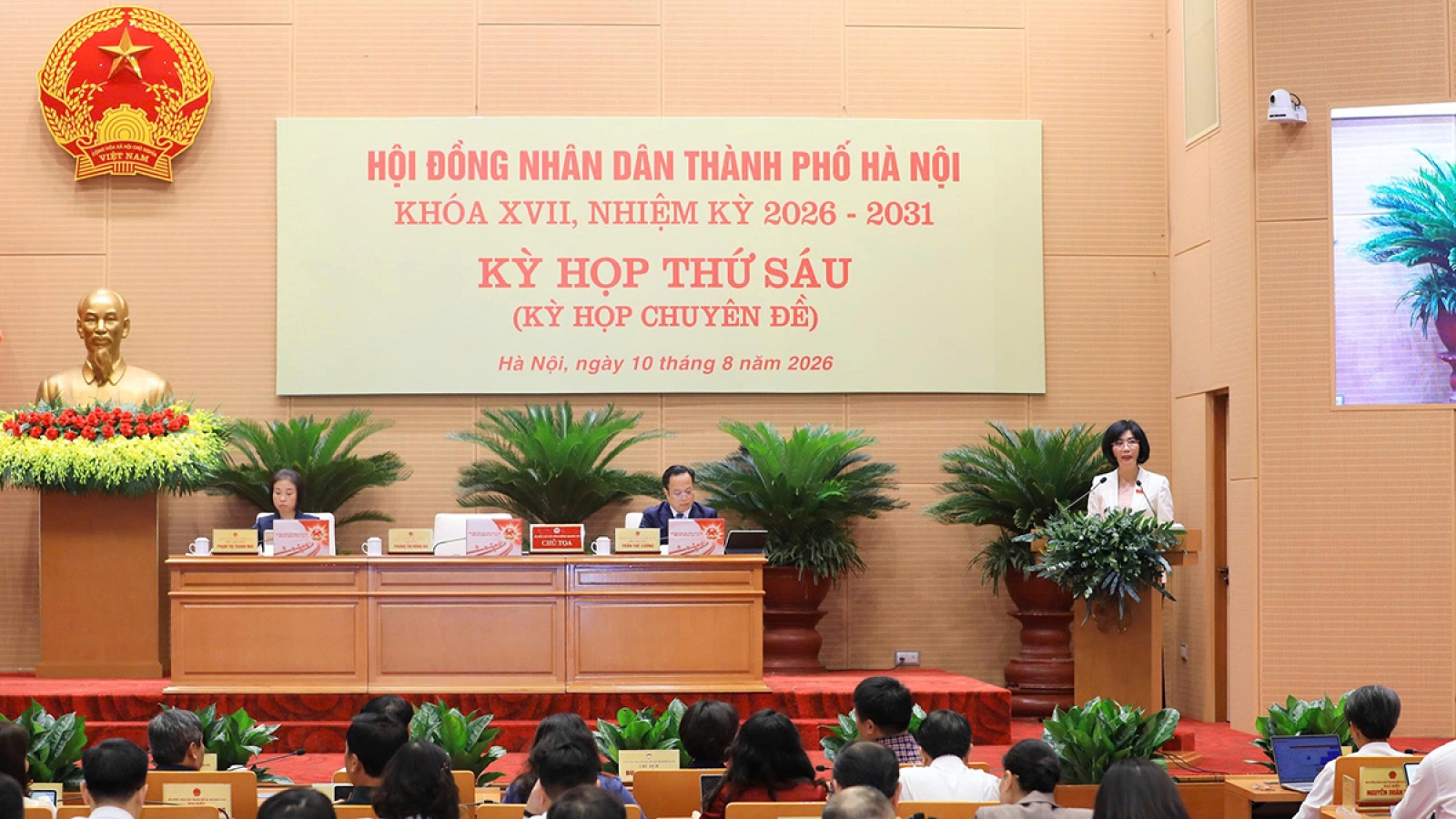 HĐND TP Hà Nội xem xét sắp xếp lại các cơ quan chuyên môn