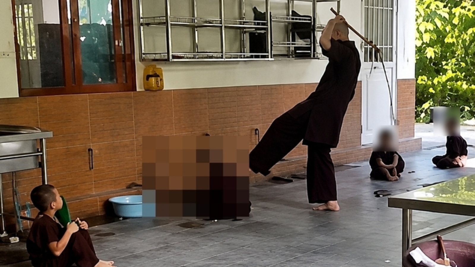 Vụ 5 chú tiểu ở chùa Bầu bị đánh gây thương tích: Bộ Y tế vào cuộc