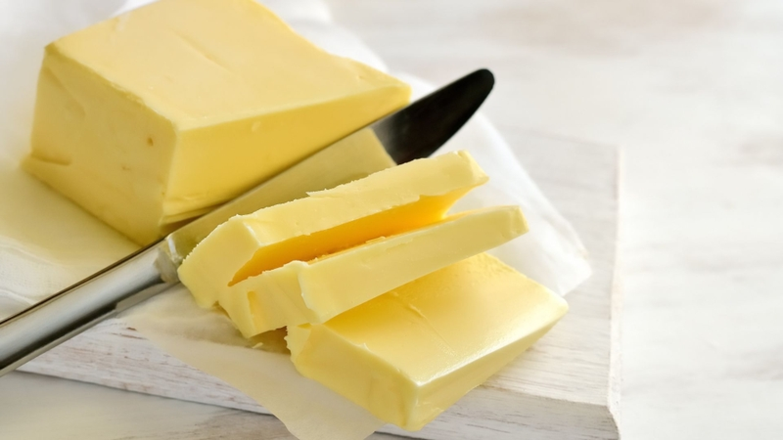 Bơ mặn có thực sự tốt cho sức khỏe? Điều nhiều người chưa biết