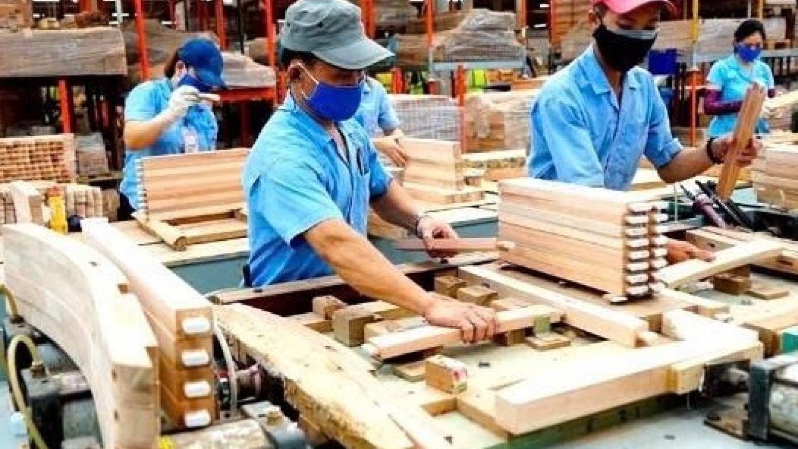 Wood exports cross US$10-billion mark in seven months