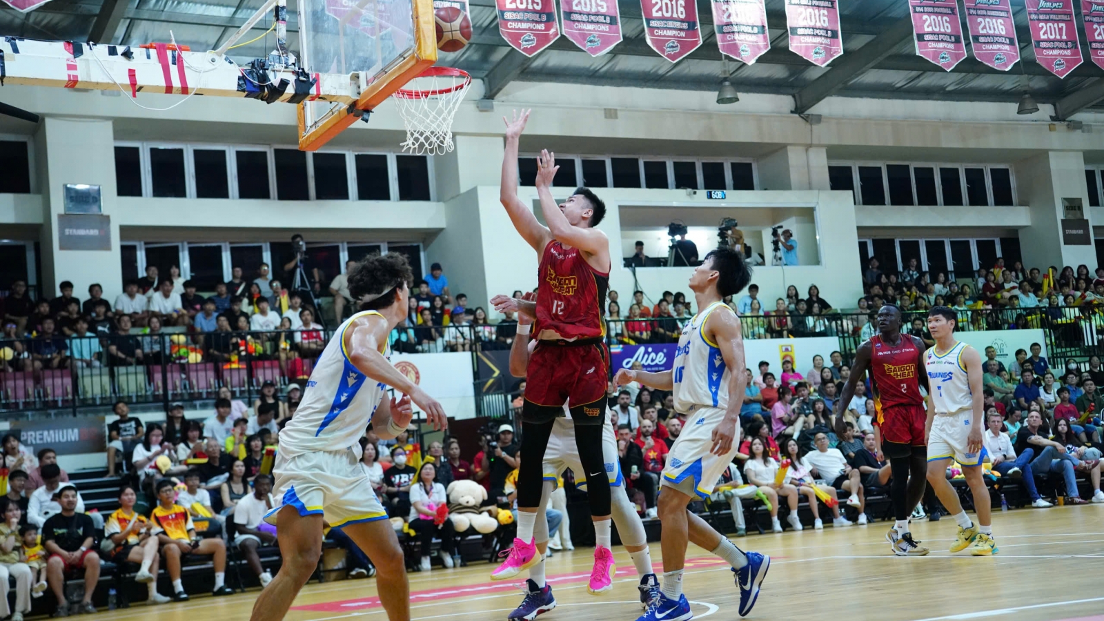 Kết quả bóng rổ mới nhất: Saigon Heat thắng áp đảo ở VBA