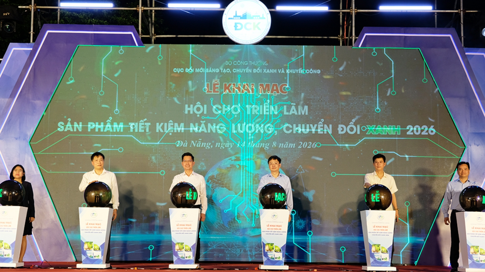 Khai mạc Hội chợ triển lãm sản phẩm tiết kiệm năng lượng và chuyển đổi xanh 2026