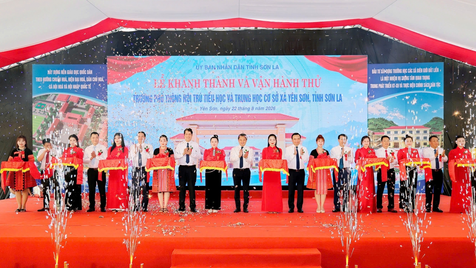 Hai ngôi trường nội trú liên cấp vùng biên giới Sơn La về đích