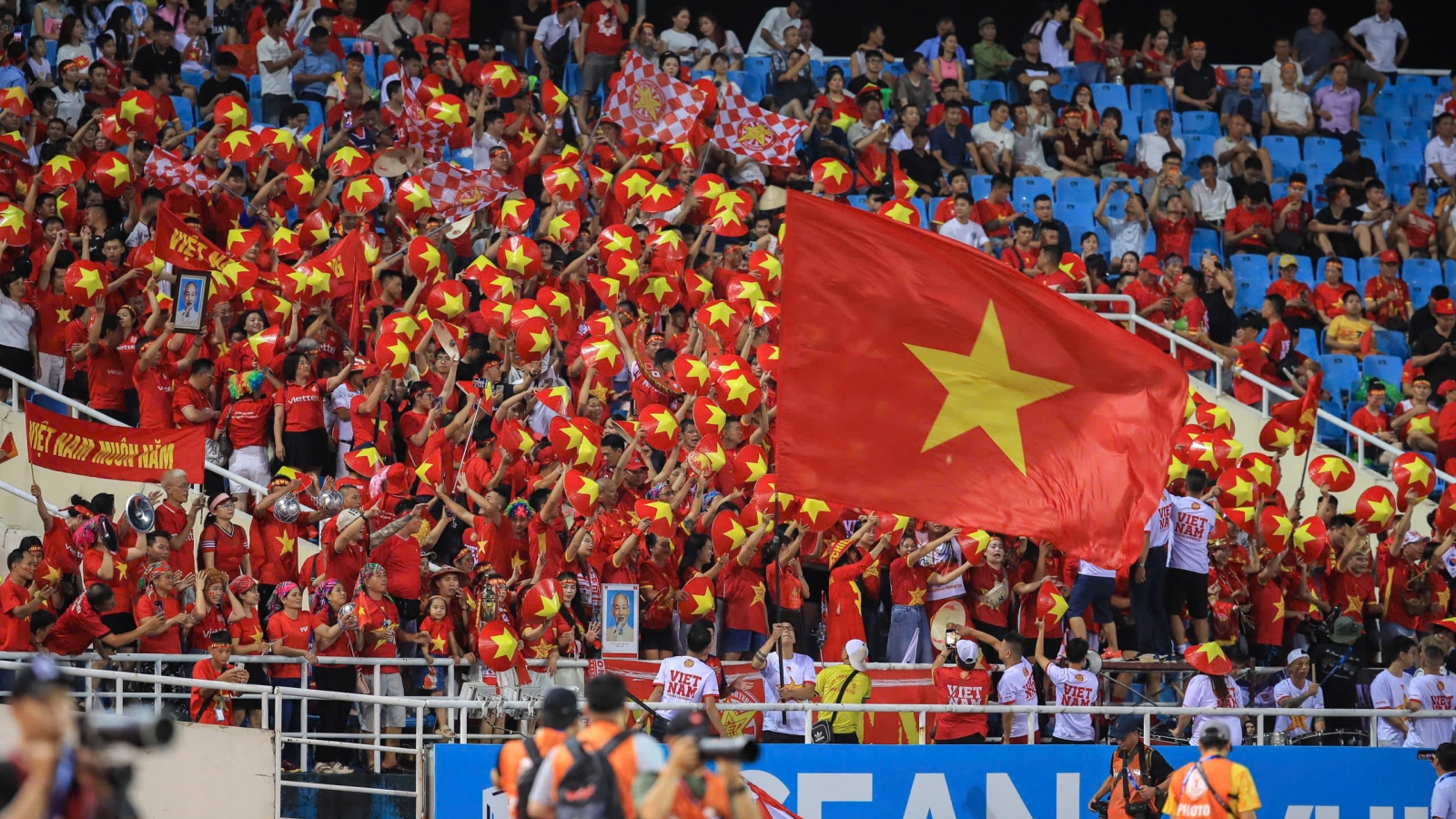 Sân Mỹ Đình lập kỷ lục về số lượng khán giả ở ASEAN Cup 2026