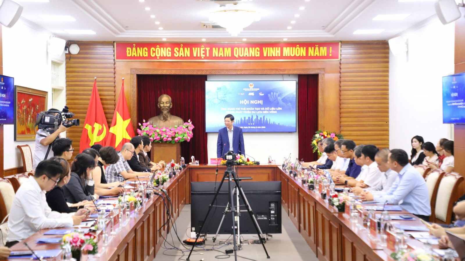 Vietnam ranks third globally in Google searches for package tours