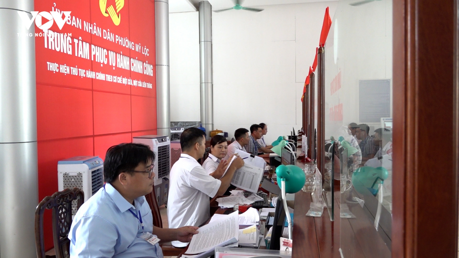 Chính quyền hai cấp ở Ninh Bình: Nâng chất lượng phục vụ từ cơ sở