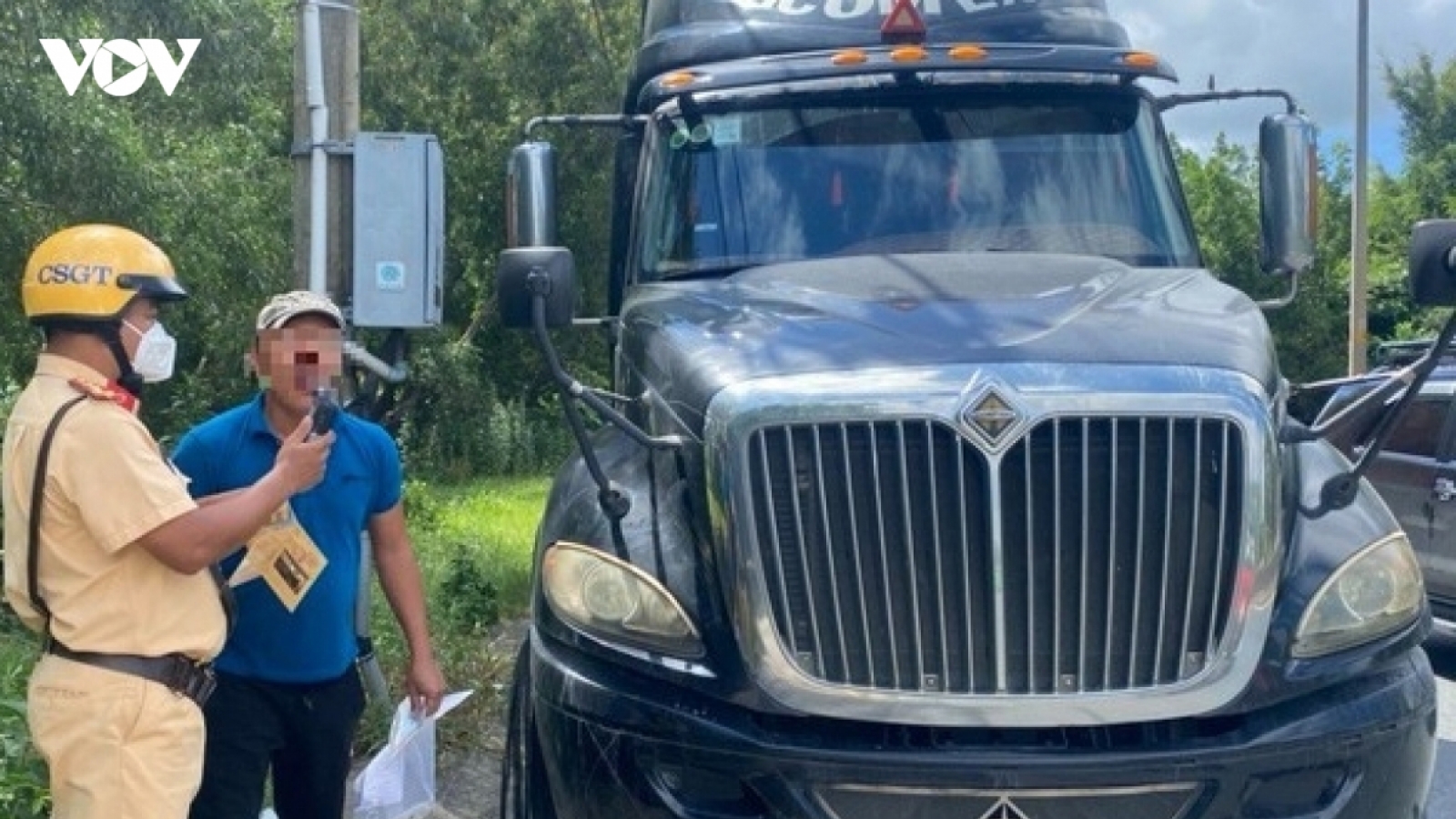 Cục CSGT lên tiếng bất ngờ về thiếu tài xế xe đầu kéo, xe khách trên 30 chỗ