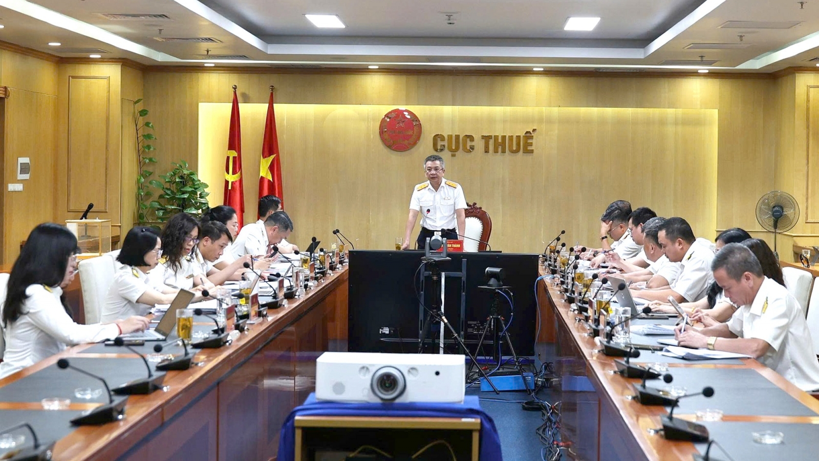 Ngành Thuế dồn lực tăng thu, nâng hiệu quả quản lý những tháng cuối năm