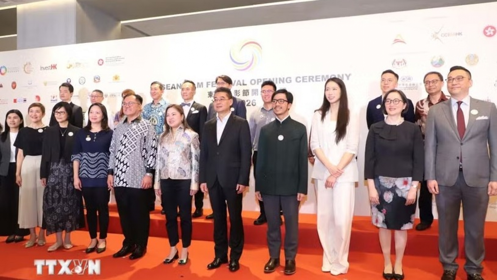Vietnamese "Echoes" bring culture and history closer to international friends
