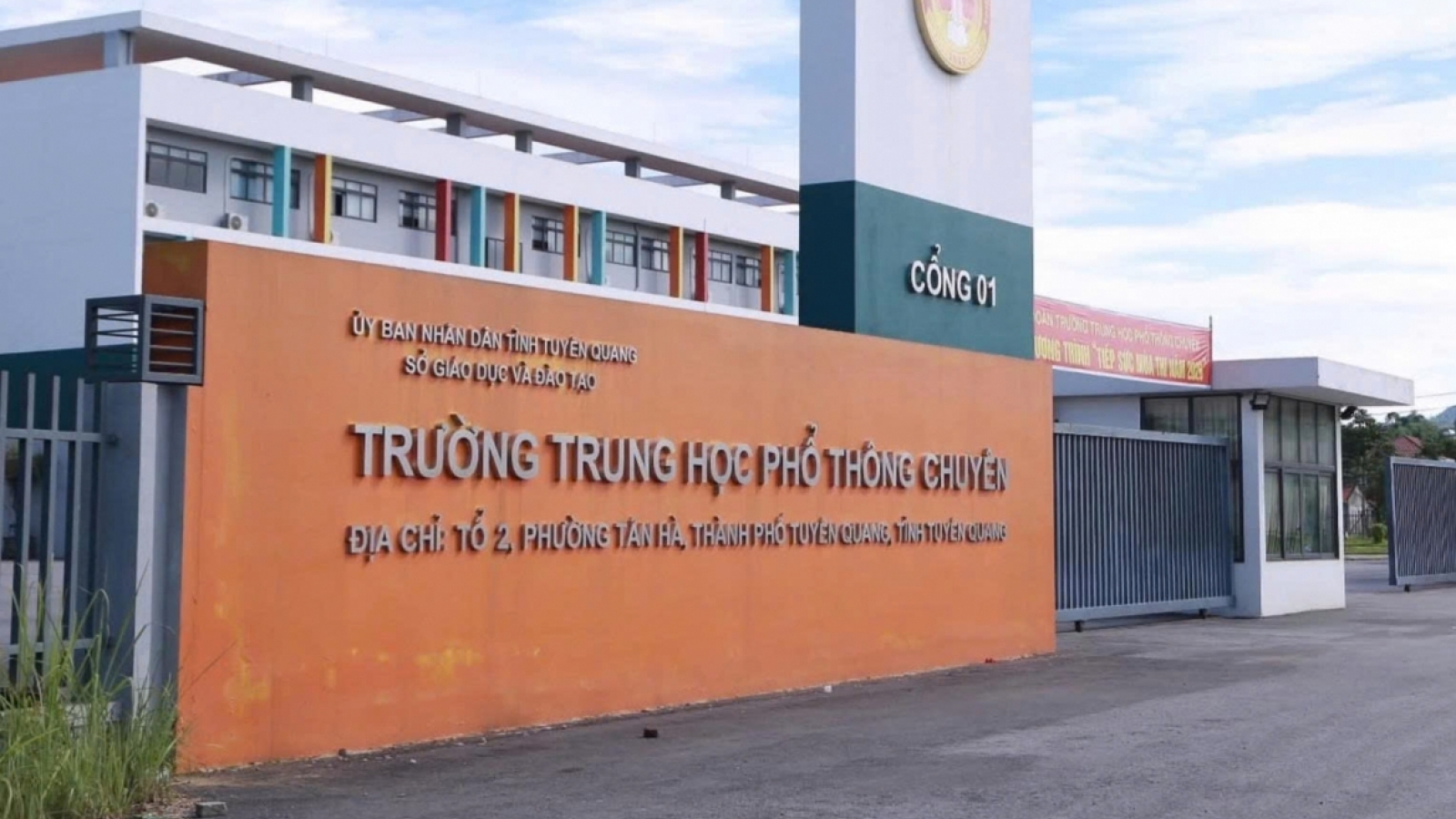 Bộ GD&ĐT hướng dẫn thi lại tại điểm thi Trường THPT chuyên Tuyên Quang