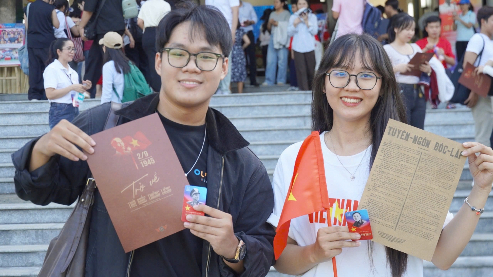 Chờ nhiều giờ để trải nghiệm khoảnh khắc Bác Hồ đọc Tuyên ngôn Độc lập