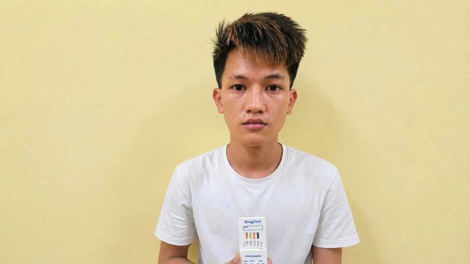 Từ một người dương tính, Công an Lào Cai lần ra cả đường dây mua bán ma túy