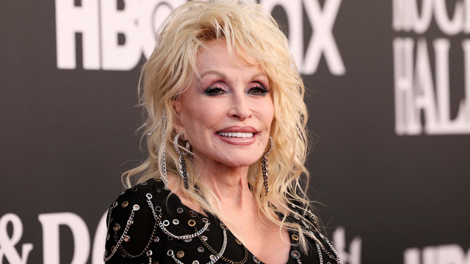 "Nữ hoàng nhạc đồng quê” Dolly Parton qua đời ở tuổi 80