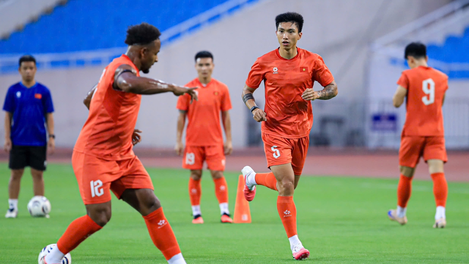 ĐT Việt Nam chuẩn bị sẵn sàng cho màn tái đấu ĐT Thái Lan ở chung kết ASEAN Cup