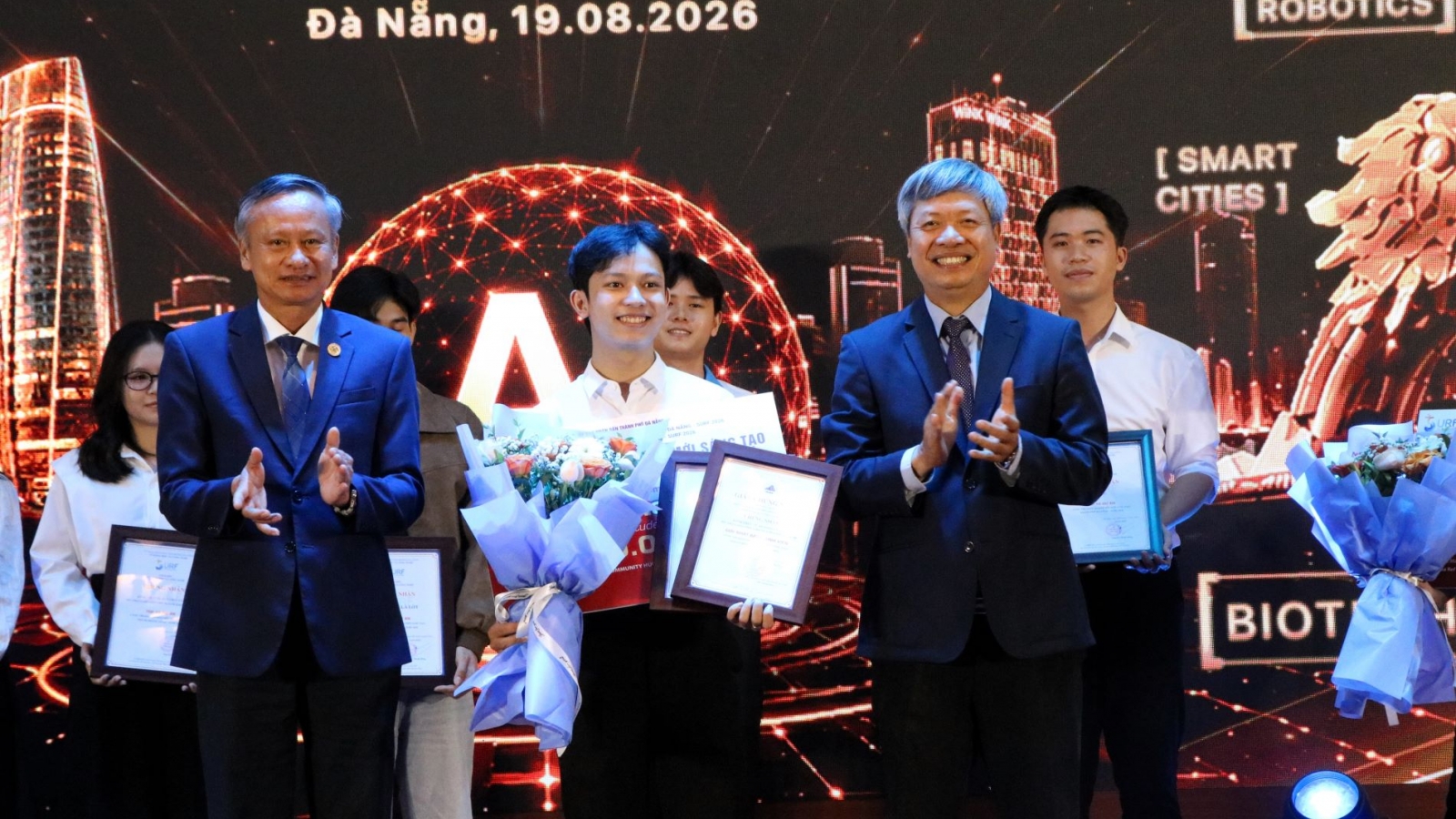 SURF 2026 - điểm chạm giữa ý tưởng và cuộc sống