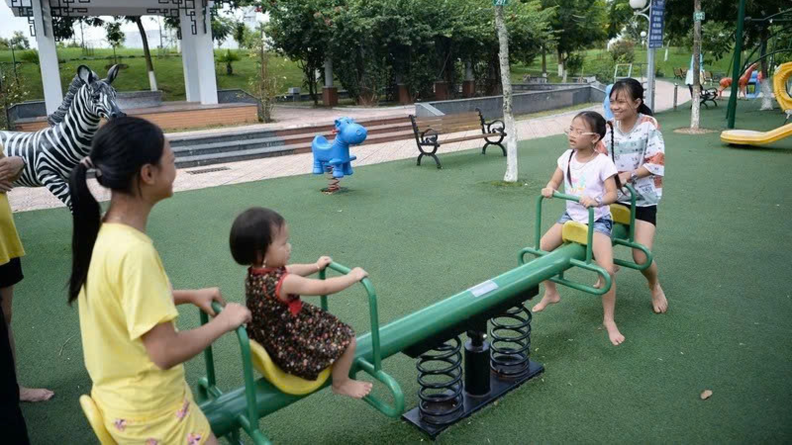 Hoàn thiện dự án Luật Nuôi con nuôi (sửa đổi)