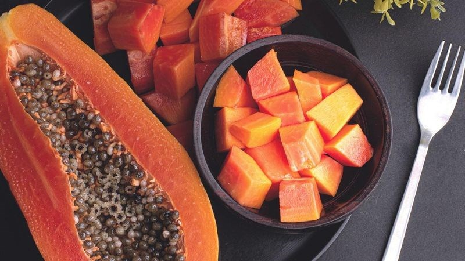 Ăn đu đủ khi bụng đói buổi sáng: 8 lợi ích không phải ai cũng biết