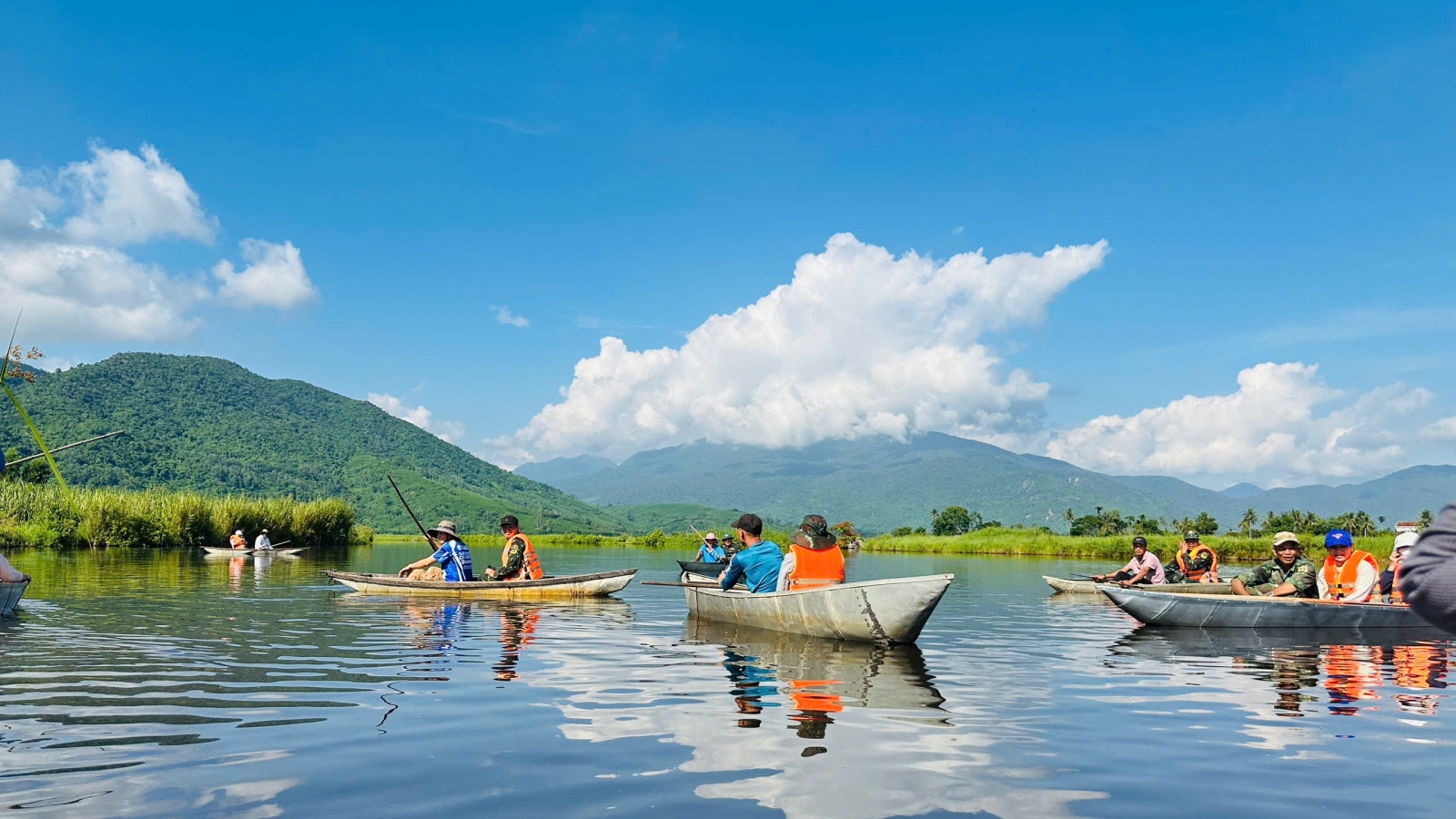 Du lịch Đắk Lắk: Khám phá vẻ đẹp nguyên sơ khu rừng ngập nước Hòa Thịnh