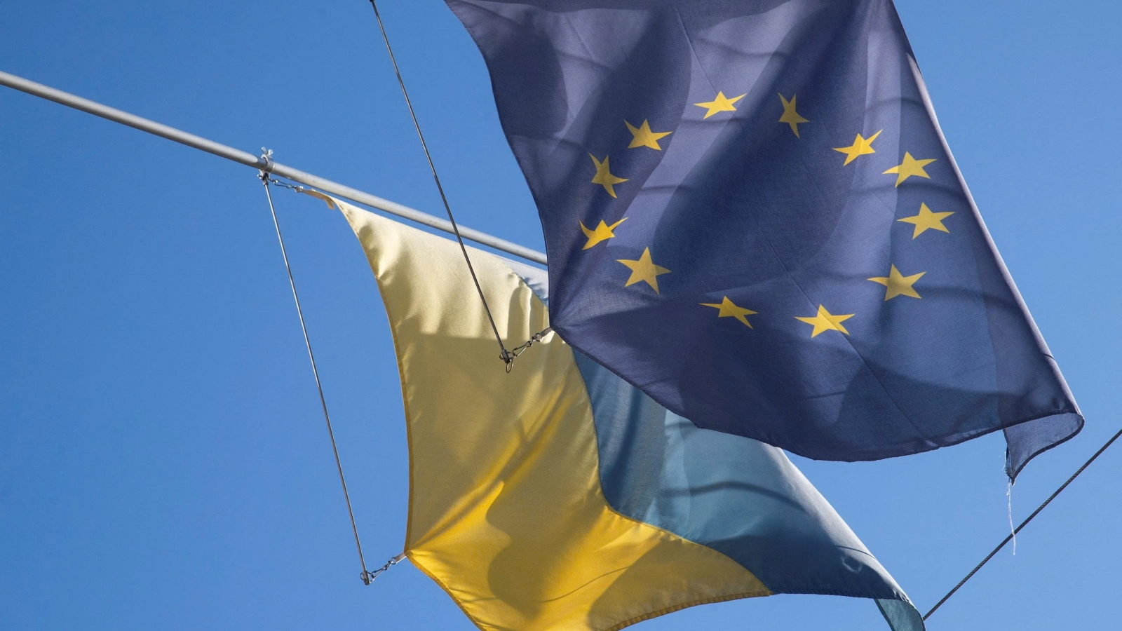 EU phê duyệt thêm 6,1 tỷ Euro tăng cường năng lực phòng thủ cho Ukraine