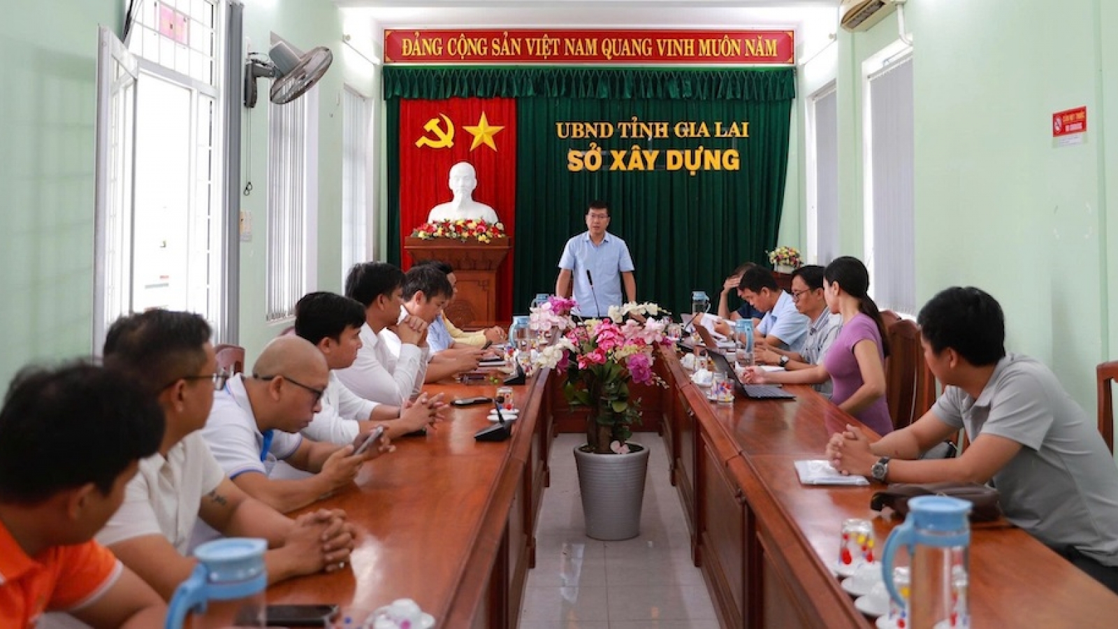 Gia Lai họp khẩn vụ “xe điện dịch vụ” thu 75.000 đồng cho 2km