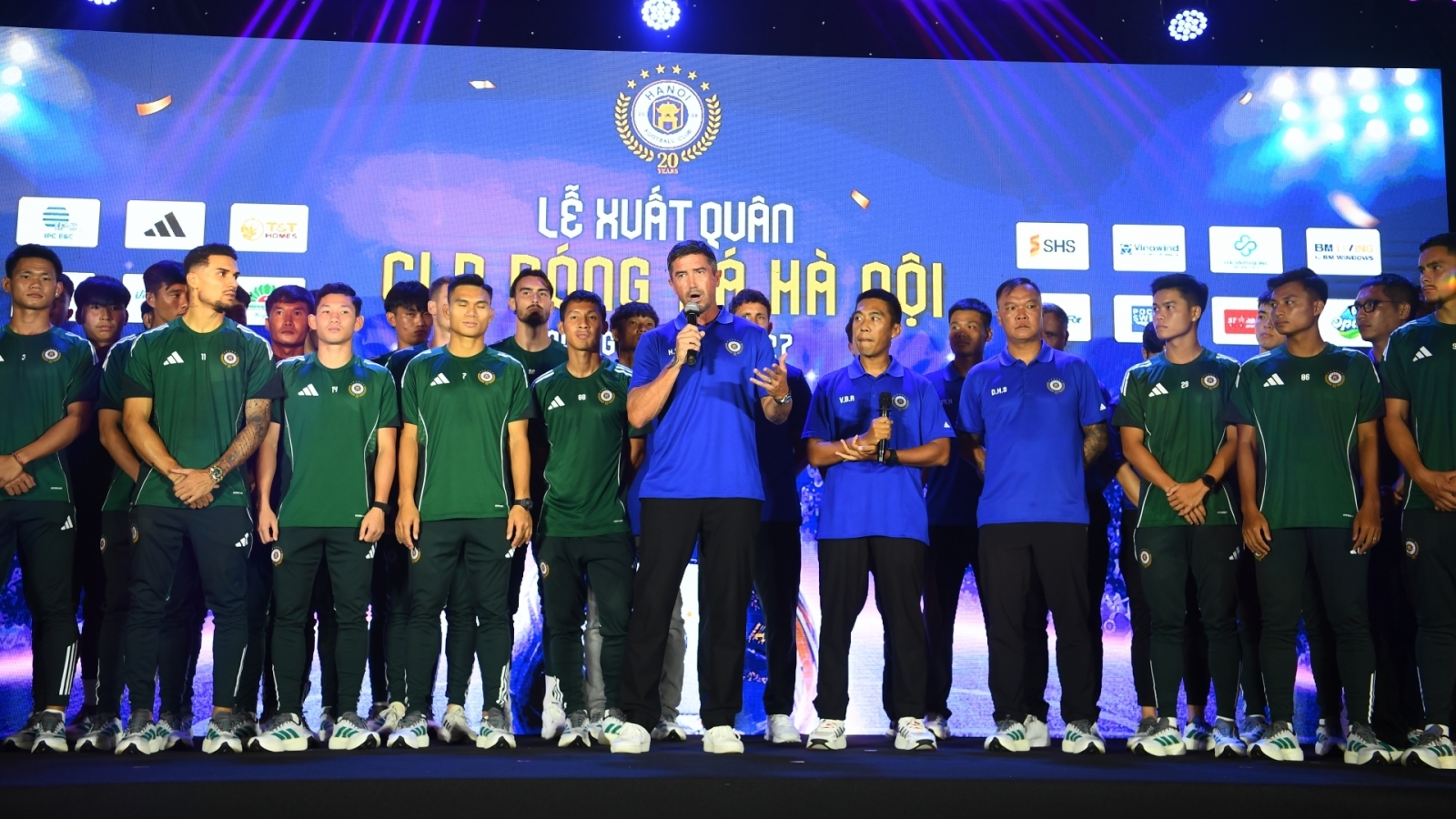 HLV Harry Kewell của Hà Nội FC nói điều bất ngờ khi được hỏi về ứng viên vô địch V-League 2026/27