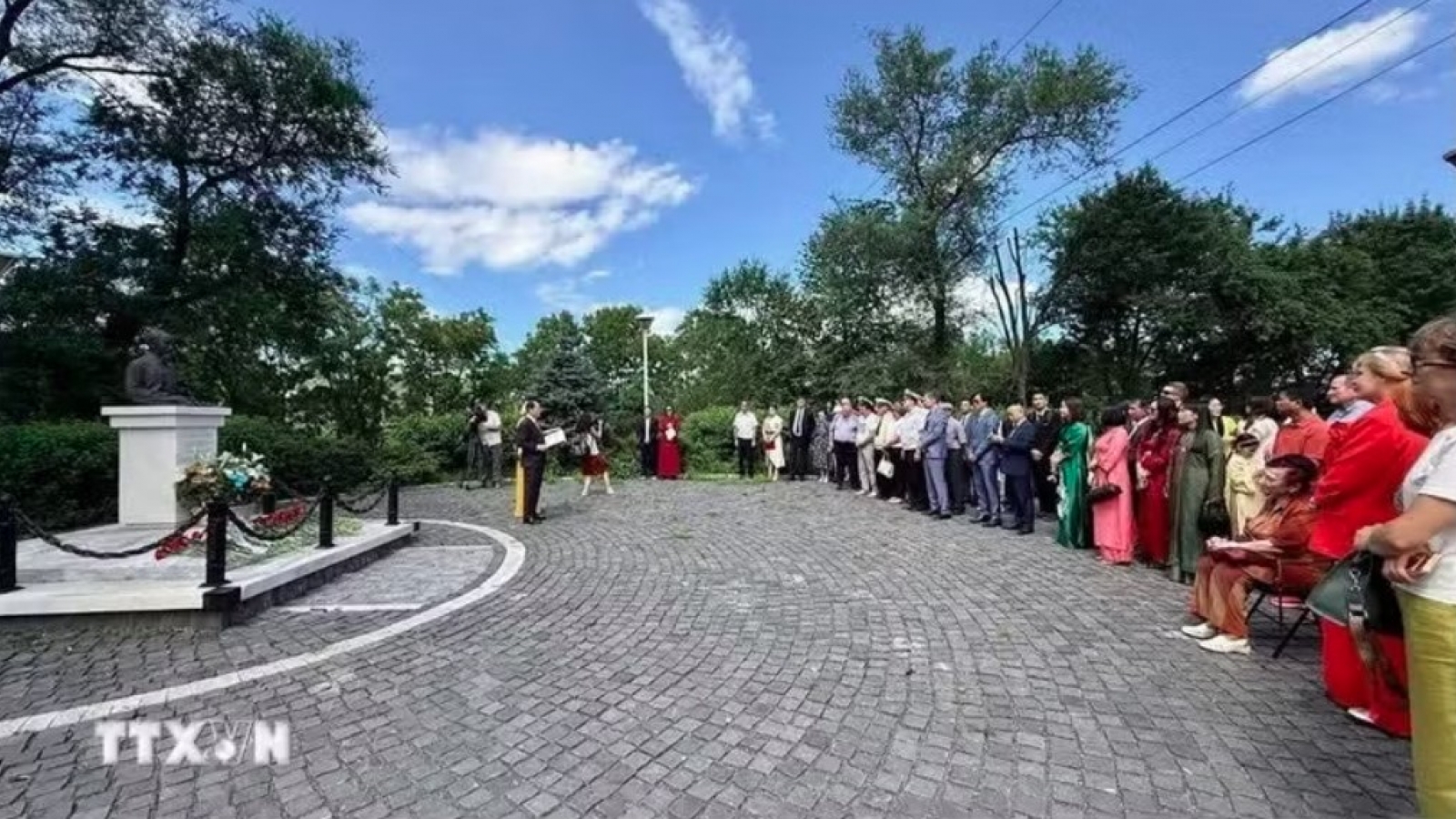 Russia’s Vladivostok bus stop renamed as “Ho Chi Minh Park”