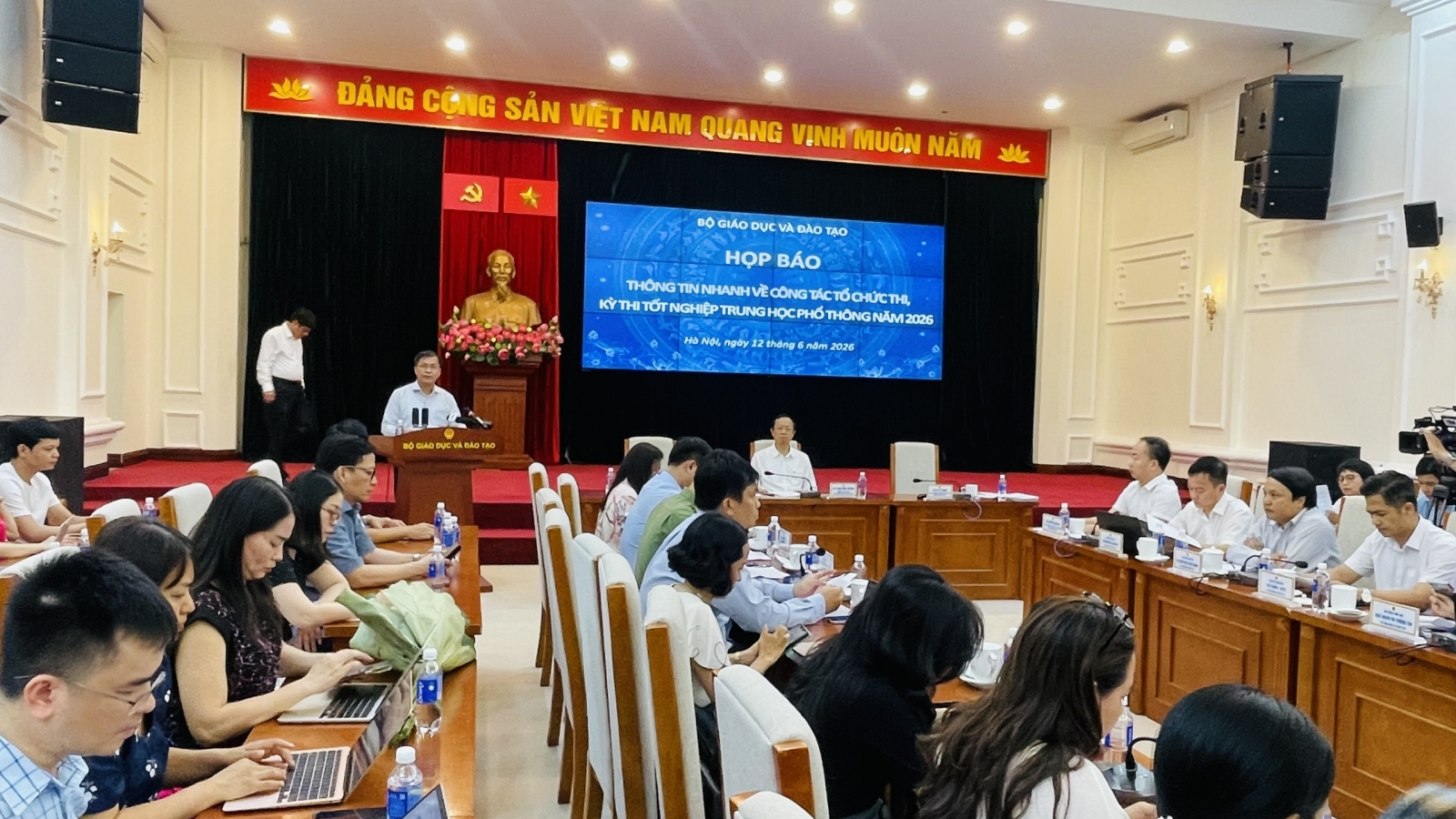 328 thí sinh THPT Chuyên Tuyên Quang sau khi thi lại sẽ được xét tuyển riêng