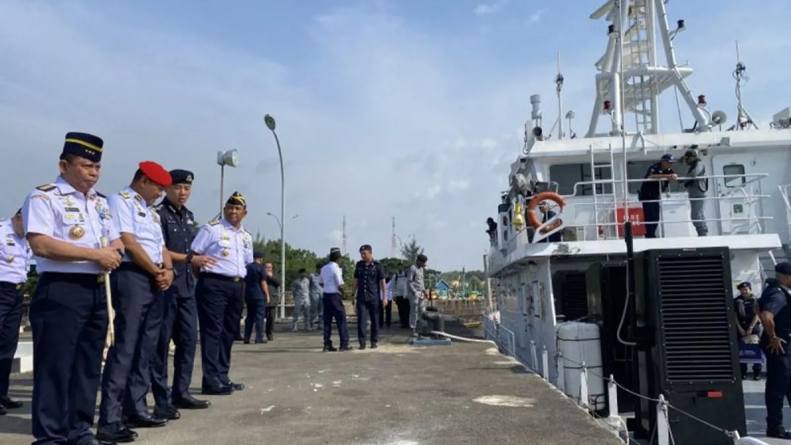 Indonesia, Malaysia, Singapore tổ chức tập trận chung về an ninh hàng hải