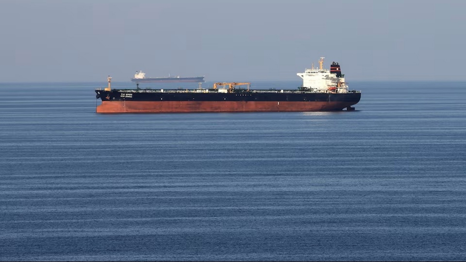 Iran tiếp tục nêu điều kiện mở lại eo biển Hormuz