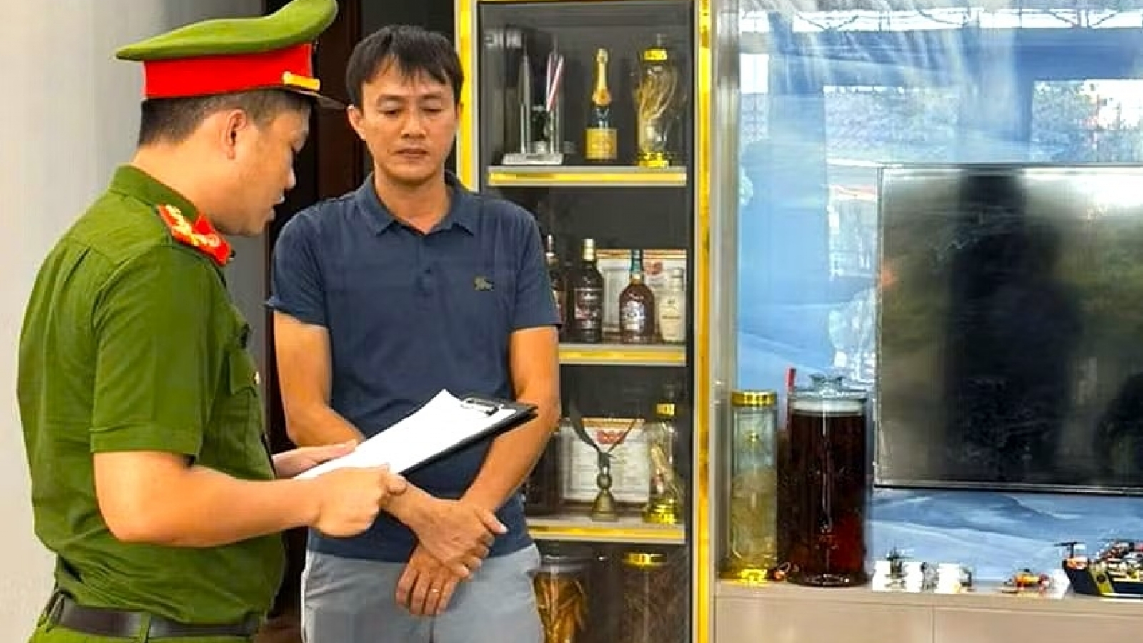 Khởi tố đối tượng khai thác đất trái phép ở Hà Tĩnh