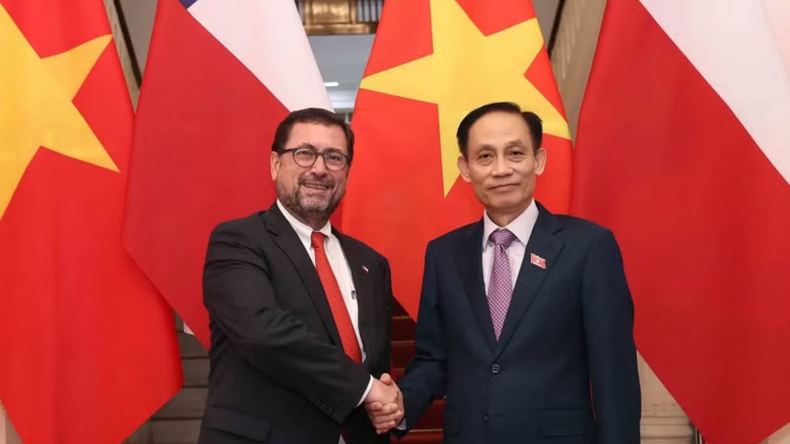 Bộ trưởng Ngoại giao Lê Hoài Trung hội đàm với Bộ trưởng ngoại giao Chile