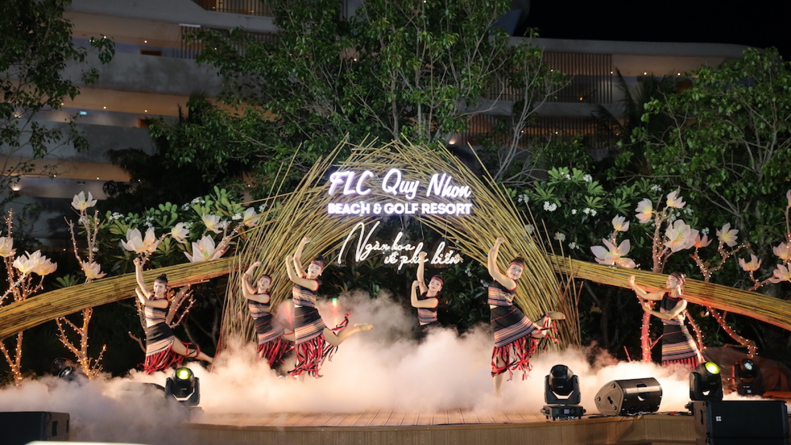 Gia Lai khai mạc Lễ hội Ngàn hoa