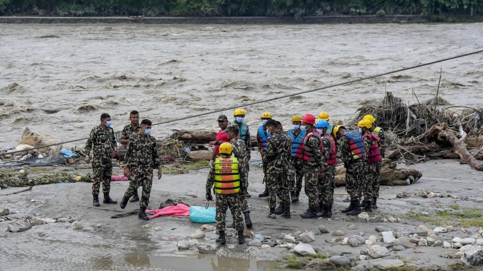 Sau lũ quét, Nepal cần hỗ trợ kỹ thuật, chưa cần trợ giúp tìm kiếm cứu nạn