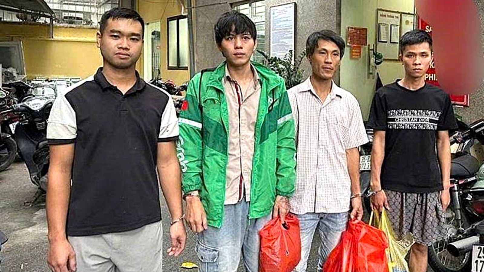 Công an Phương Liệt liên tiếp bắt các đối tượng ma túy