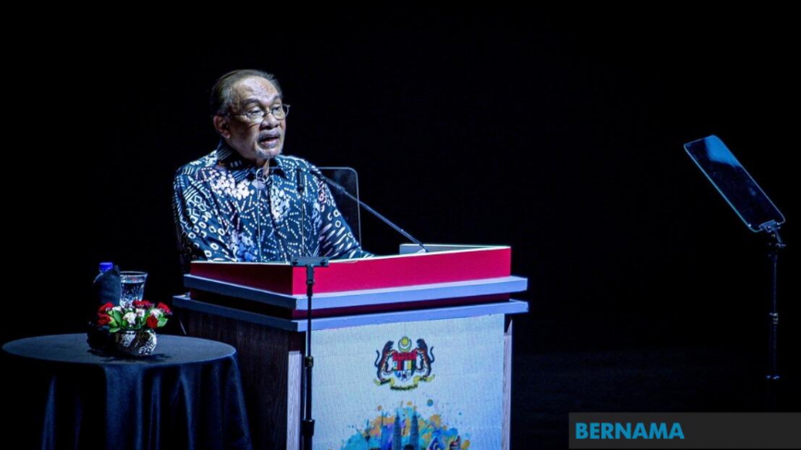 Malaysia công bố 6 biện pháp cấp bách giảm áp lực chi phí sinh hoạt