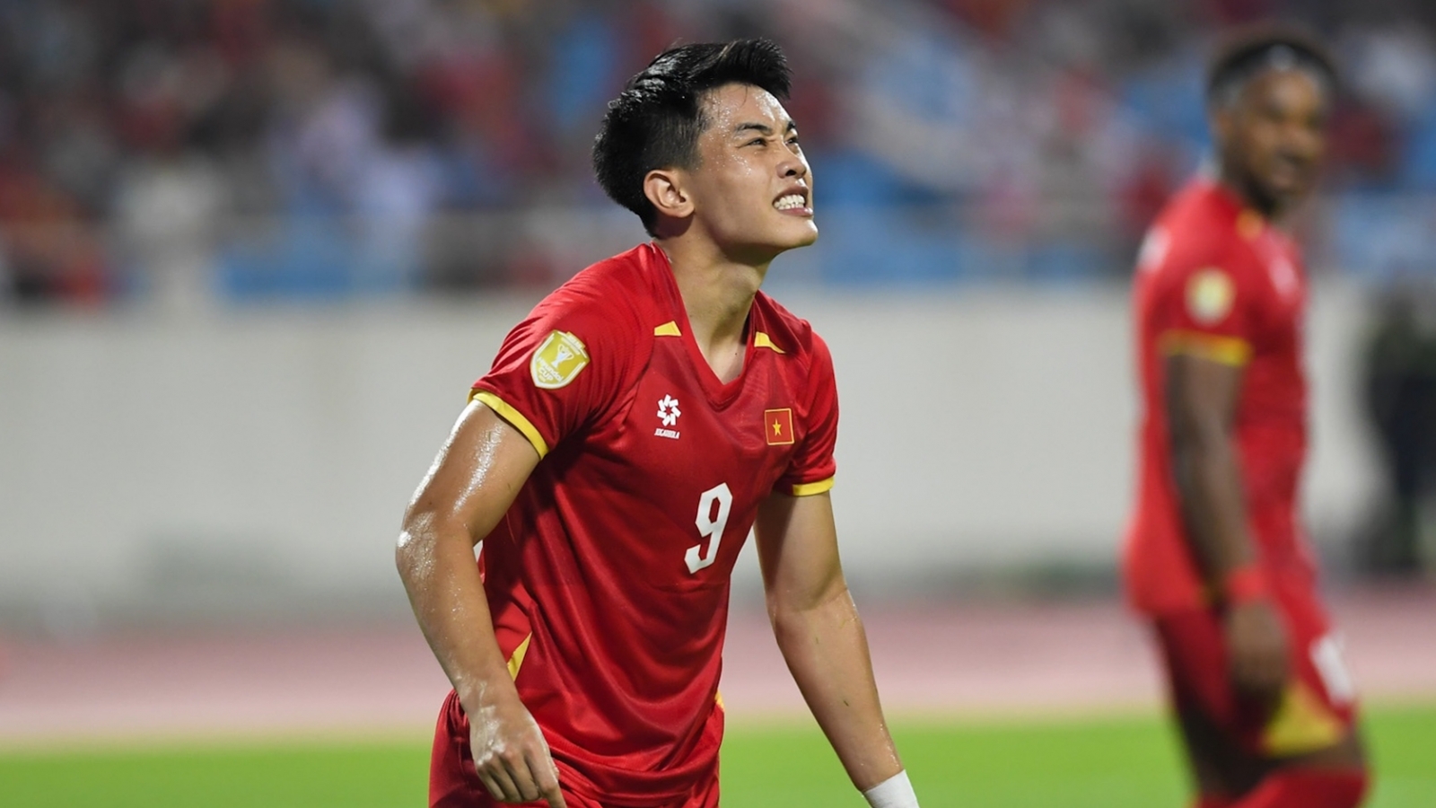 Đình Bắc trải lòng sau khi bị thay ra sớm ở trận Việt Nam 0-0 Singapore