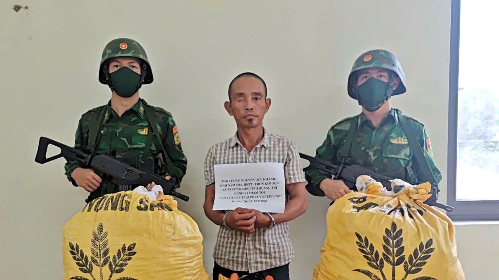 Biên phòng Quảng Trị ngăn chặn vận chuyển hơn 210 kg vật liệu nổ