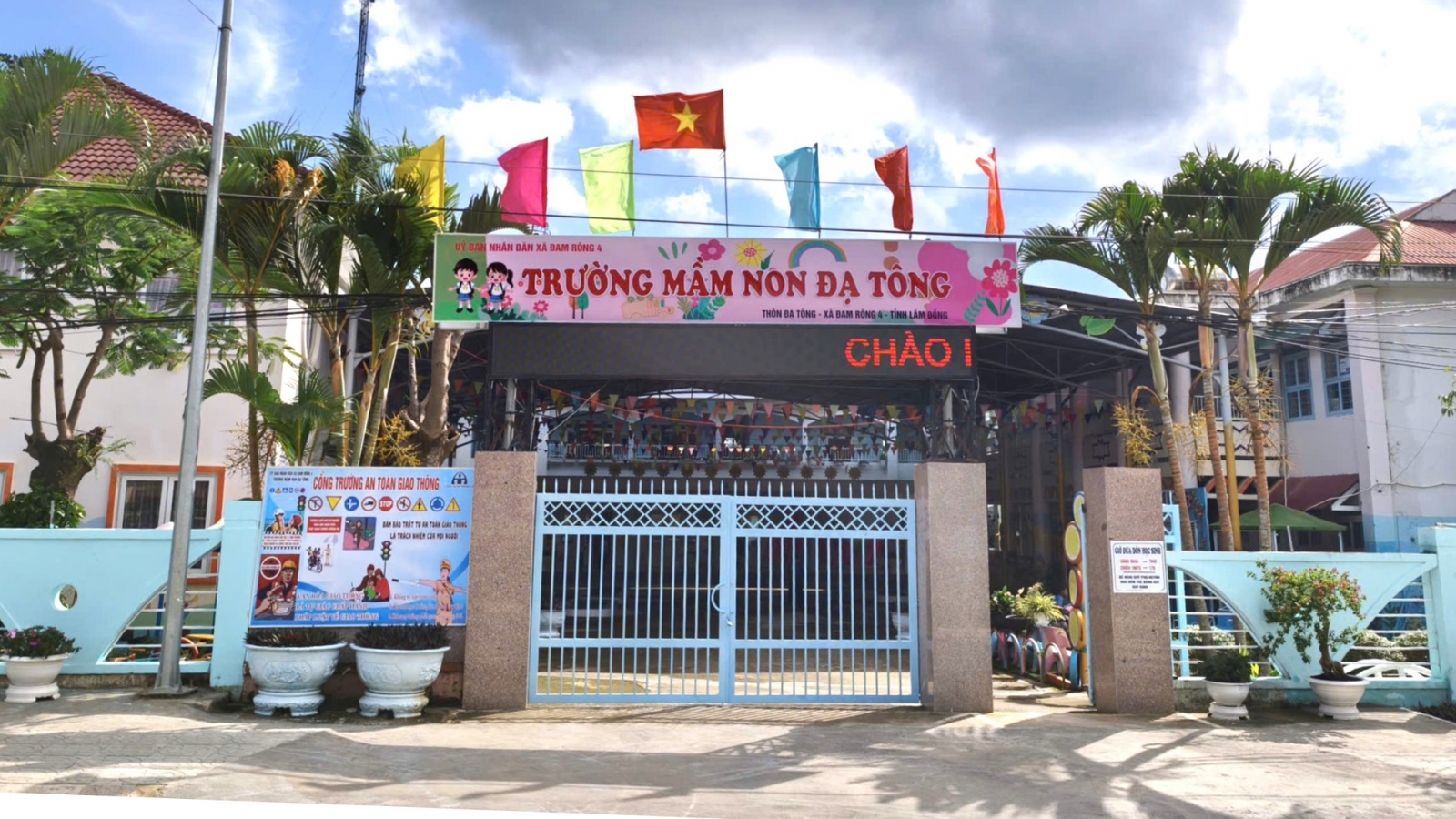Niềm vui trước thềm năm học mới ở vùng dân tộc thiểu số tỉnh Lâm Đồng