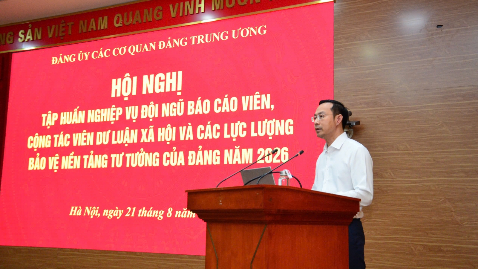 Bảo vệ nền tảng tư tưởng của Đảng: Kết hợp chặt chẽ giữa “xây” và “chống”