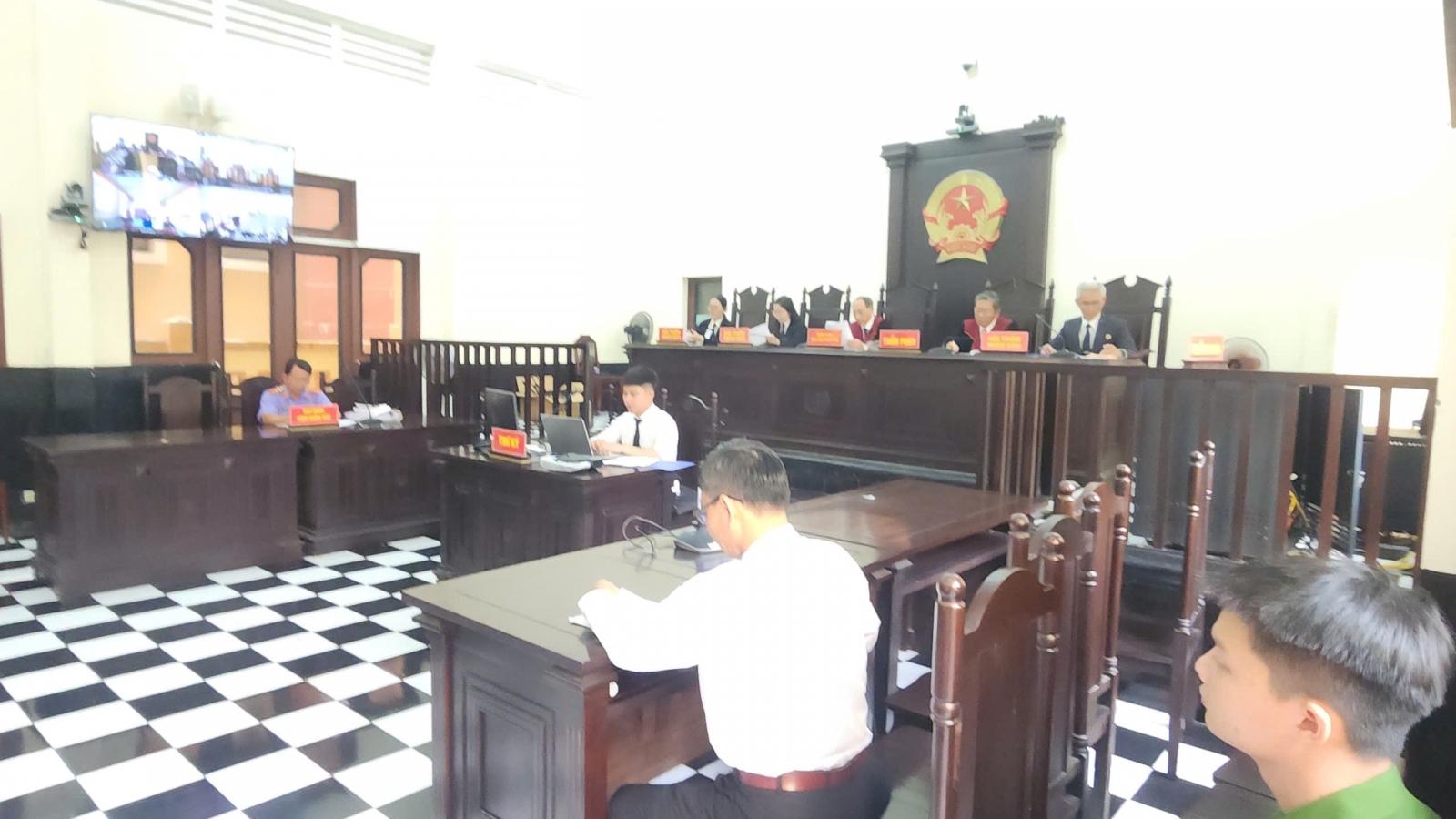 Đồng Tháp: Bị cáo lĩnh 24 năm tù vì lừa đảo và đánh bạc