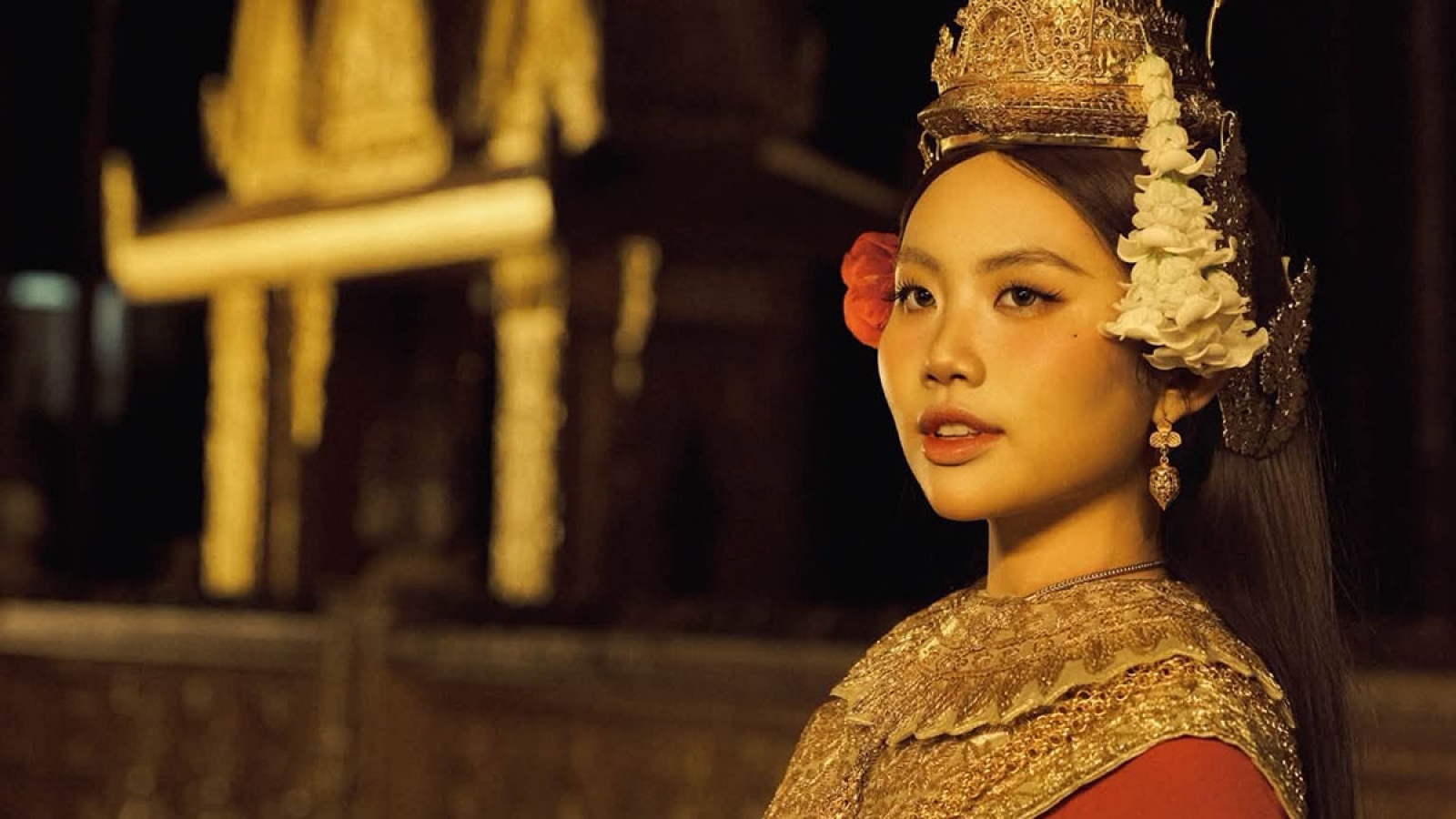 Phương Mỹ Chi báo tin vui sau MV về hôn lễ Khmer đạt 10 triệu lượt xem