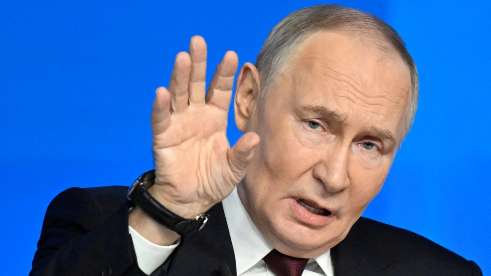 Tổng thống Putin cảnh báo đáp trả nếu phương Tây bắt giữ tàu Nga